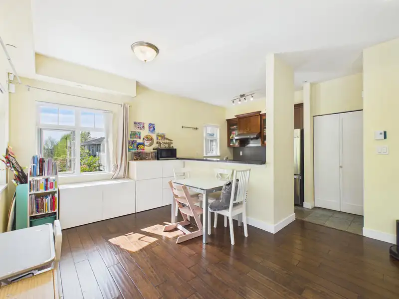 141 7388 MACPHERSON AVENUE - photo 4 of 16