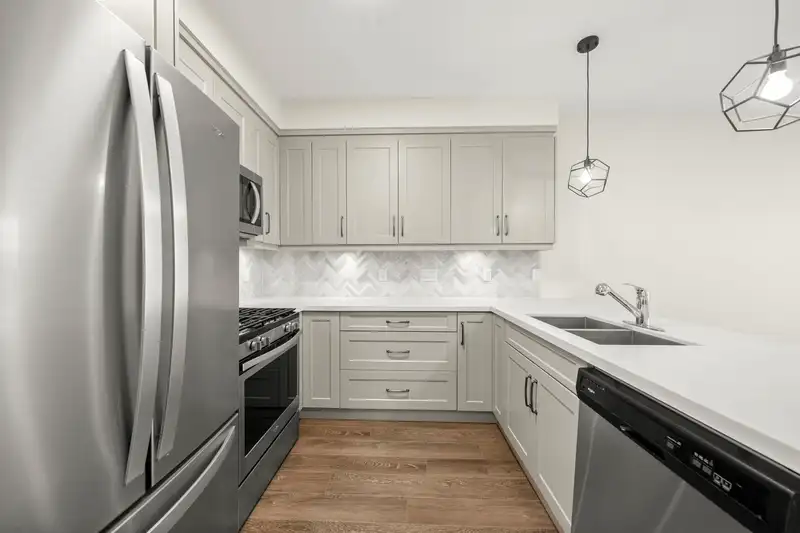 307 14550 WINTER CRESCENT - photo 4 of 19