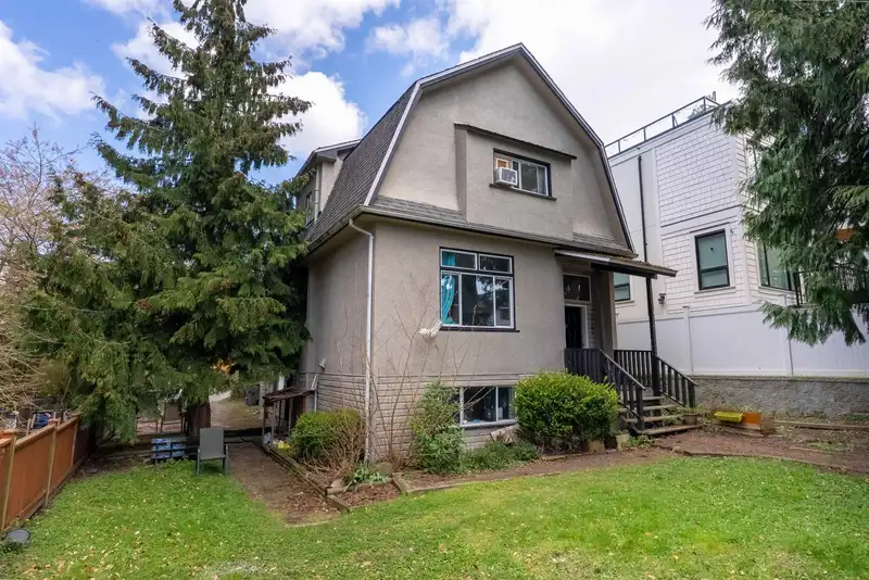 2703 WARD STREET - photo 2 of 16