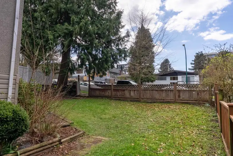 2703 WARD STREET - photo 3 of 16