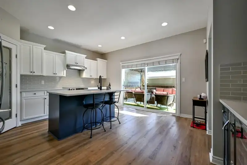 32652 TUNBRIDGE AVENUE - photo 4 of 38