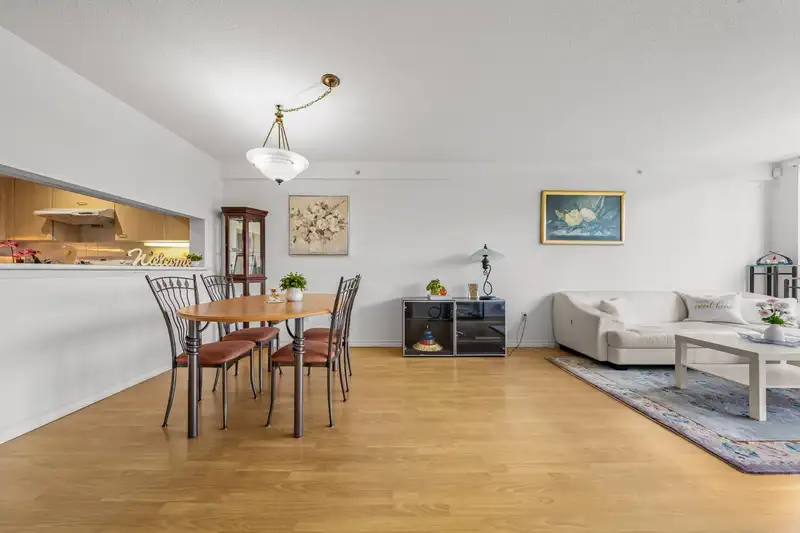 1102 1148 HEFFLEY CRESCENT - photo 2 of 30