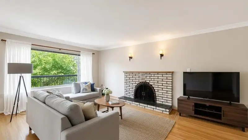 6072 SELMA AVENUE - photo 1 of 40