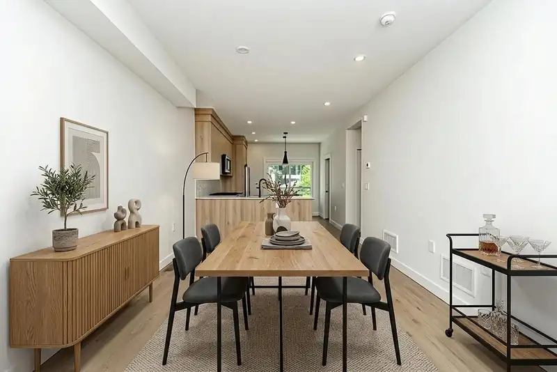 9 10527 155 STREET - photo 4 of 19
