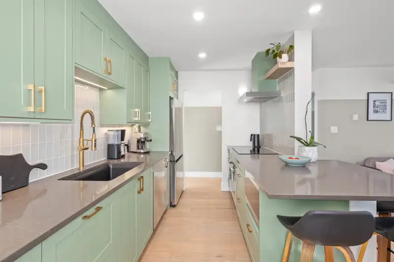 206 308 W 2ND STREET - photo 2 of 16