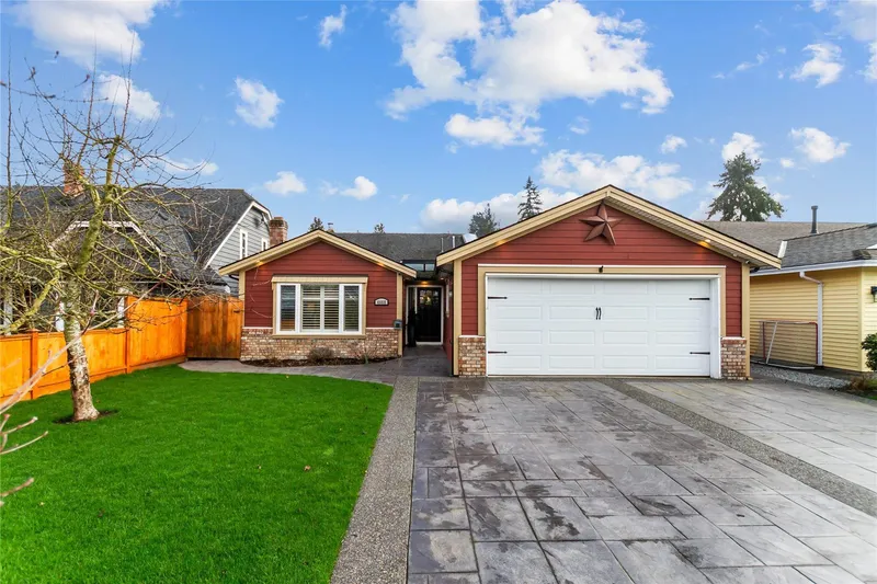 4668 55A STREET - photo 2 of 25