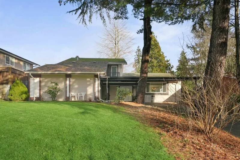 10421 SANTA MONICA DRIVE - photo 1 of 25