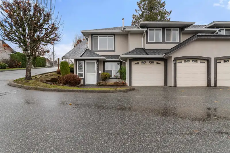 187 3160 TOWNLINE ROAD - photo 1 of 40