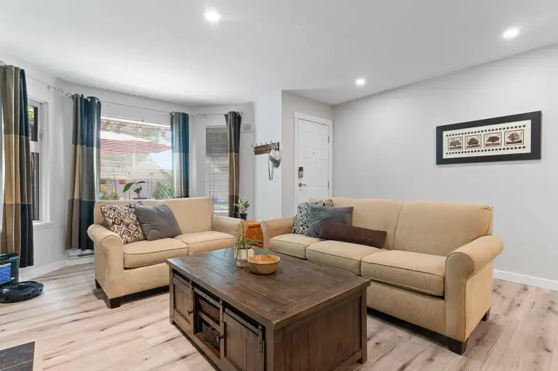 A102 4811 53 STREET - photo 2 of 30