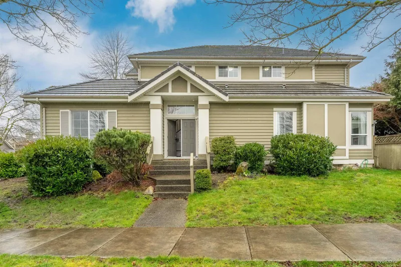 15649 ROSEMARY HEIGHTS CRESCENT - photo 2 of 25