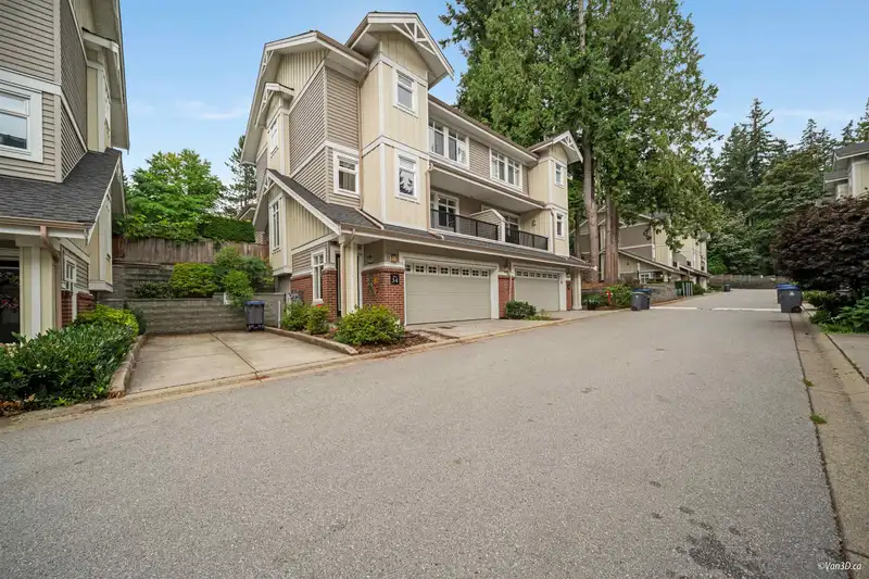 34 2925 KING GEORGE BOULEVARD - photo 1 of 36