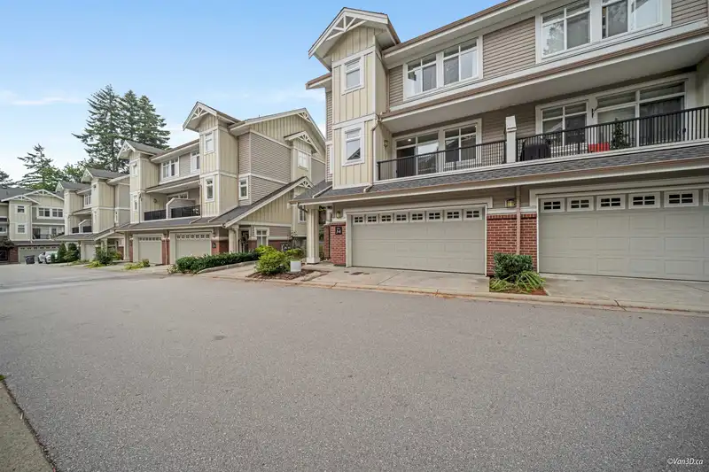 34 2925 KING GEORGE BOULEVARD - photo 3 of 36