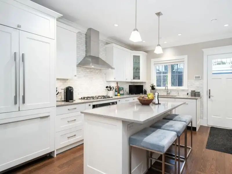 1421 GORDON AVENUE - photo 3 of 38