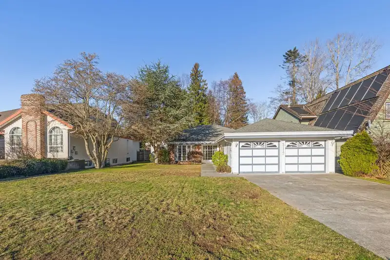 5117 2A AVENUE - photo 1 of 30