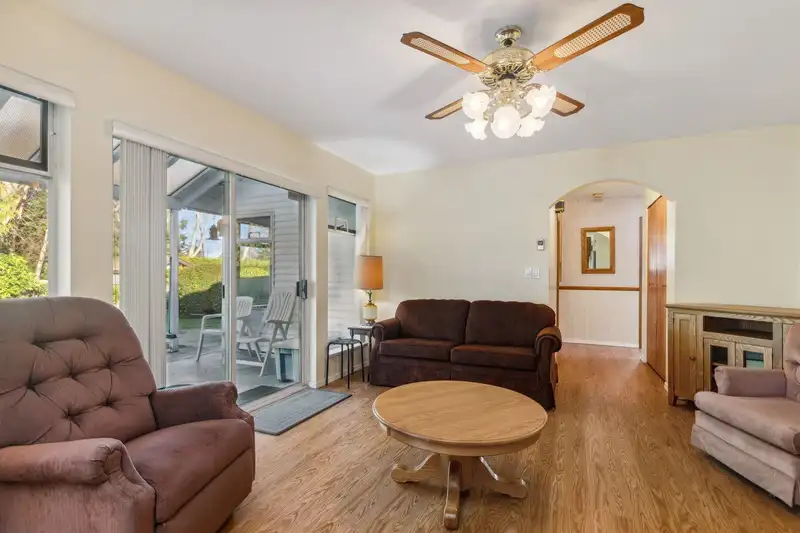 5117 2A AVENUE - photo 4 of 30