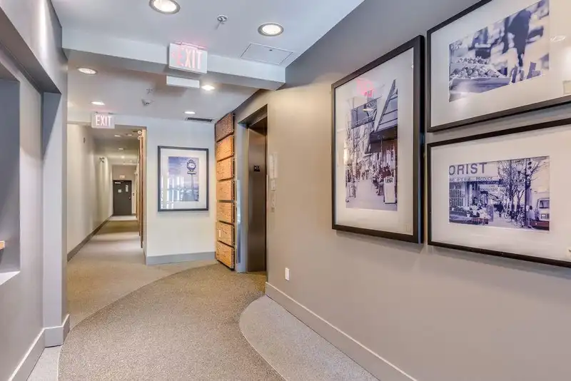 208 205 E 10TH AVENUE - photo 4 of 40