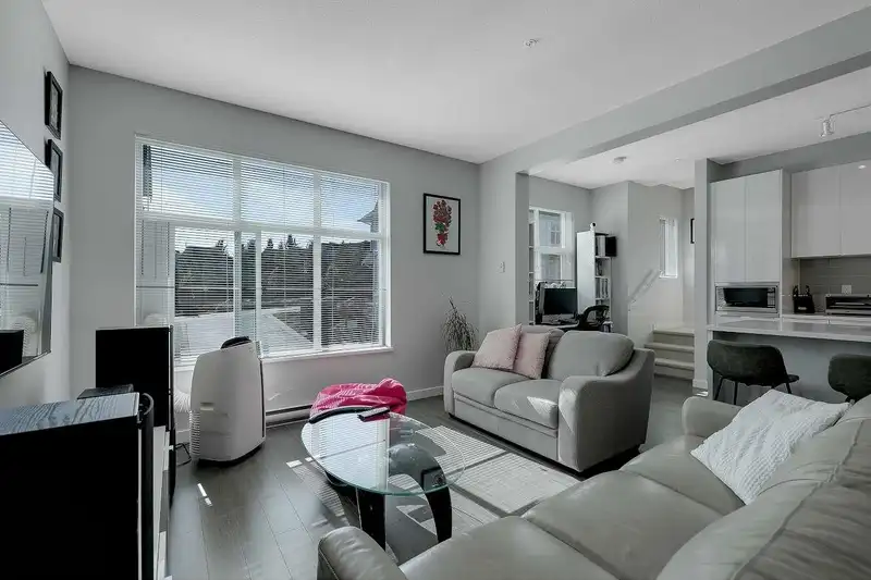 2802 23061 LOUGHEED AVENUE - photo 4 of 39