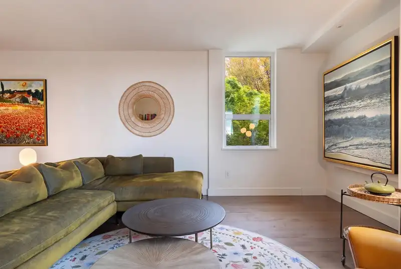 302 1406 HARWOOD STREET - photo 3 of 32
