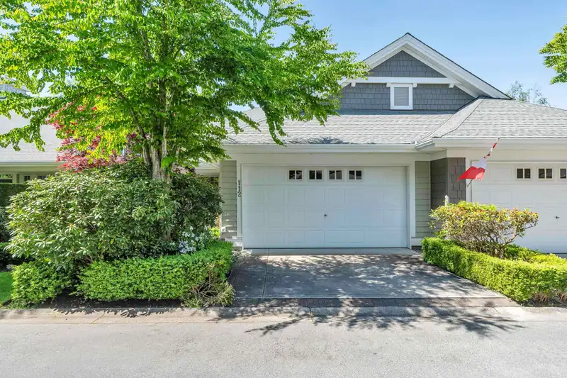 112 5900 FERRY ROAD - photo 1 of 39