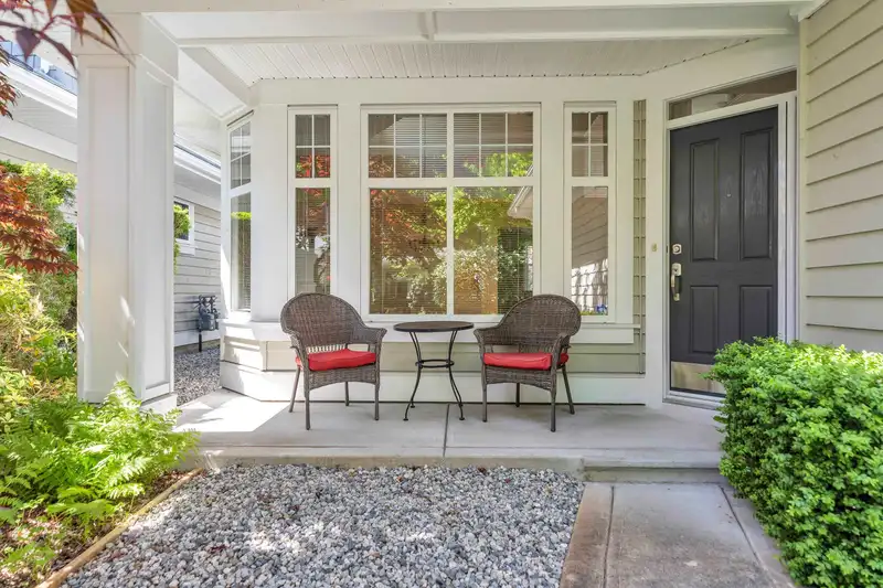 112 5900 FERRY ROAD - photo 3 of 39