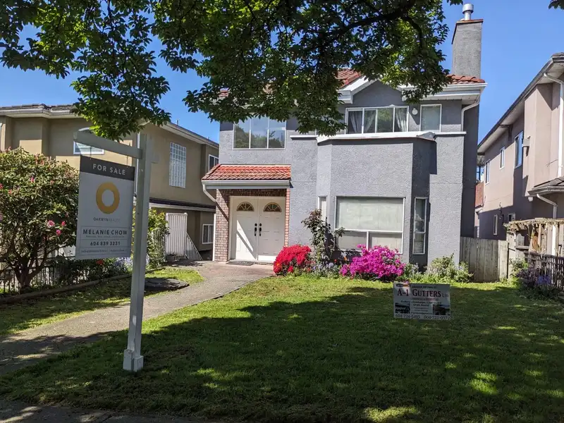 3233 GRAVELEY STREET - photo 1 of 11