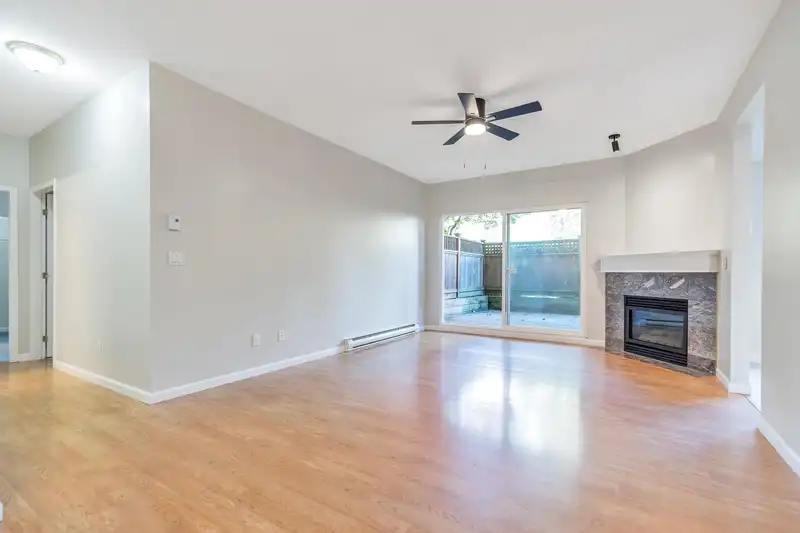 101 14980 101A AVENUE - photo 3 of 40
