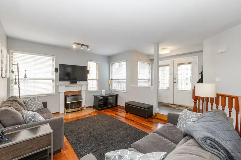 1020 STEWART AVENUE - photo 4 of 30