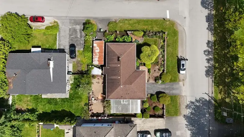 803 EDGAR AVENUE - photo 2 of 29
