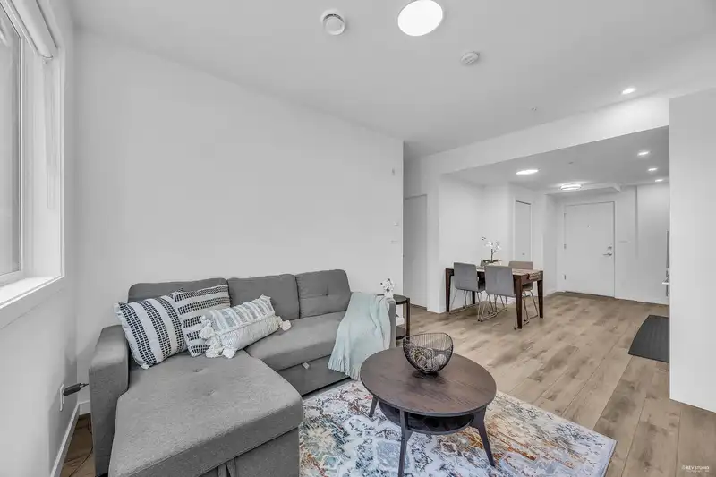 208 11639 227 STREET - photo 1 of 27
