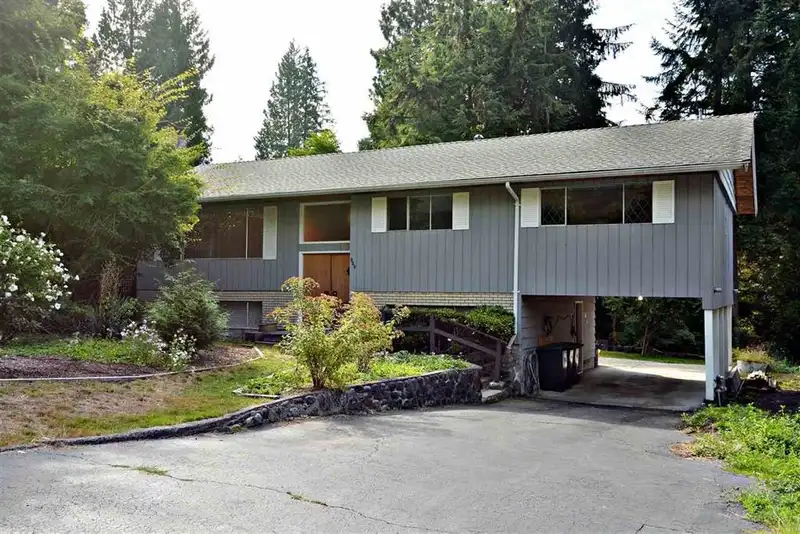 929 PROSPECT AVENUE - photo 1 of 20