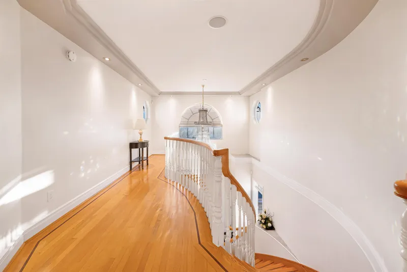 2195 HARRISON STREET - photo 2 of 25