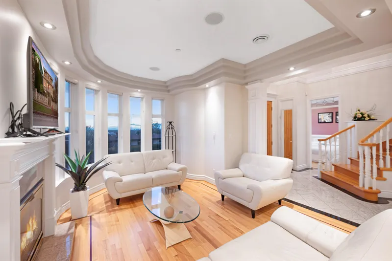 2195 HARRISON STREET - photo 3 of 25