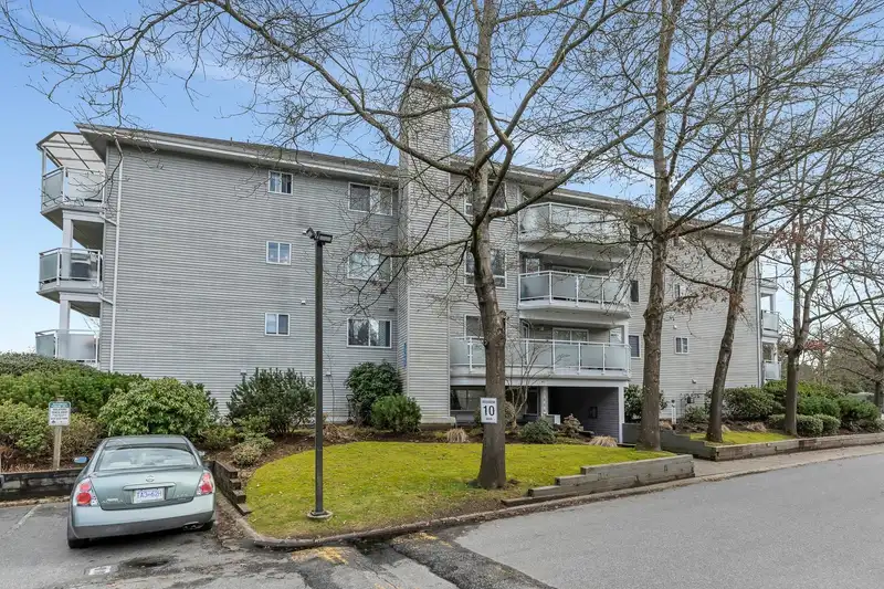 310 13680 84 AVENUE - photo 3 of 30