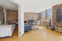 403 233 ABBOTT STREET - thumbnail 4