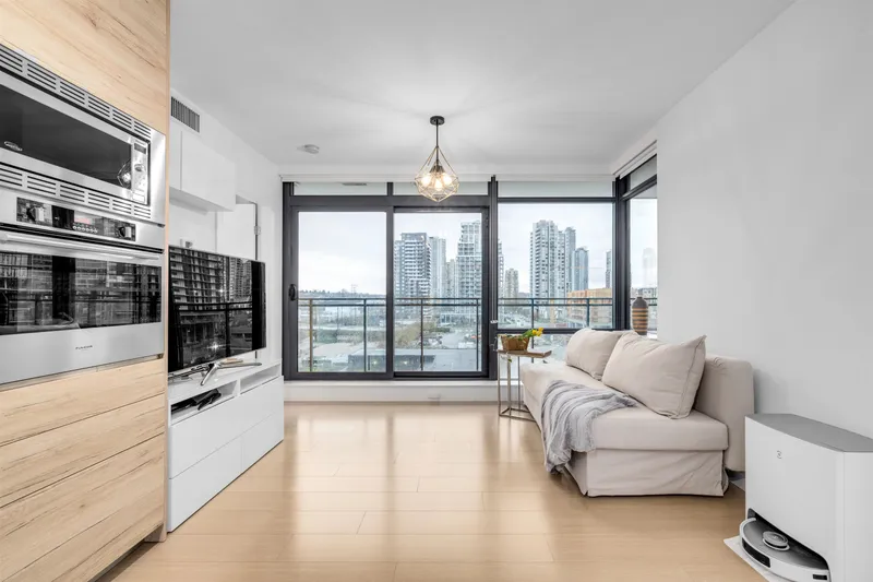 1008 2378 ALPHA AVENUE - photo 3 of 25