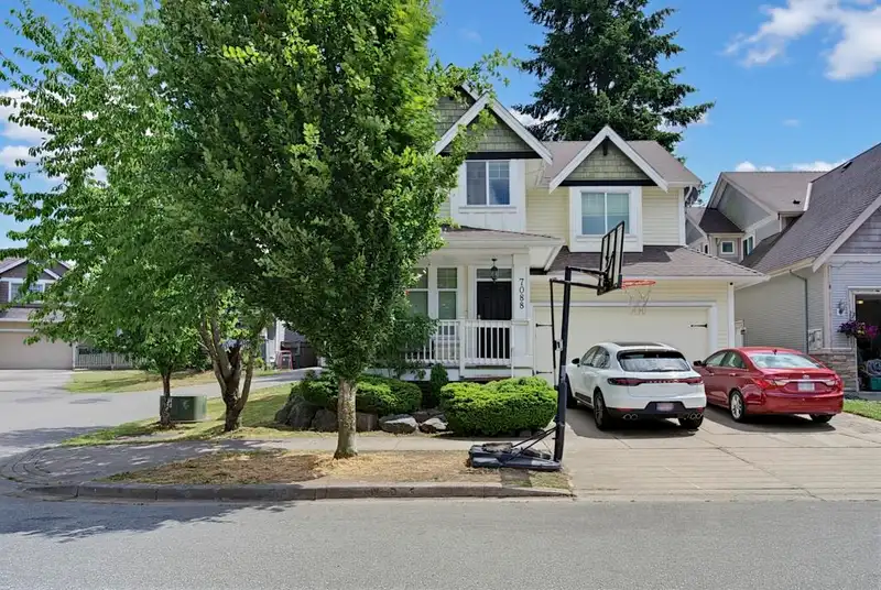 7088 179A STREET - photo 3 of 35