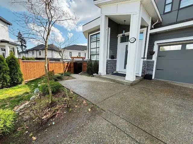16488 103 AVENUE - photo 3 of 36