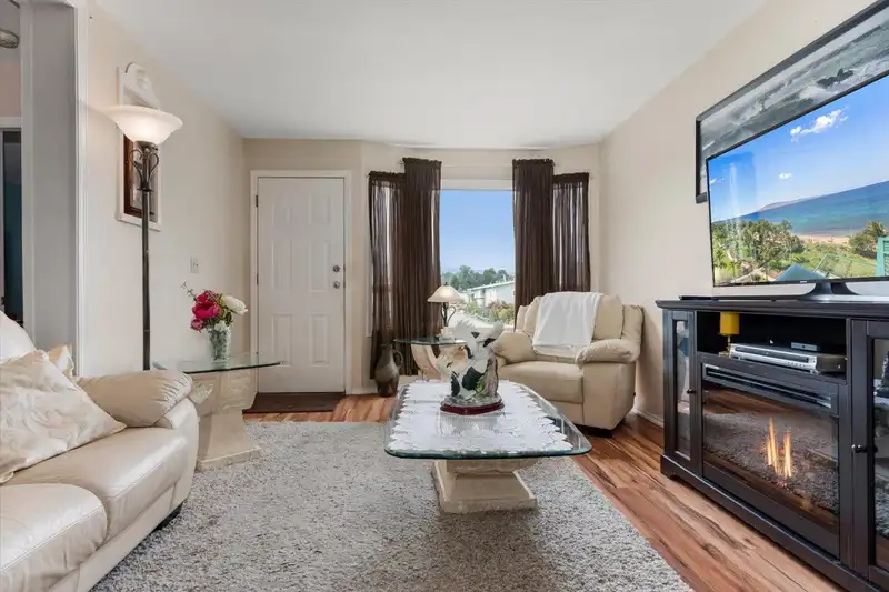 14 9055 ASHWELL ROAD - photo 1 of 29