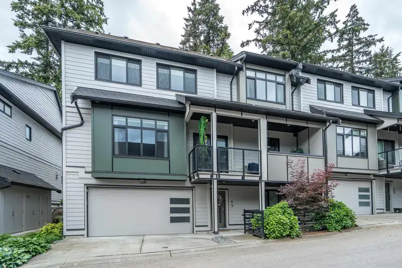 73 15177 60 AVENUE - photo 2 of 40