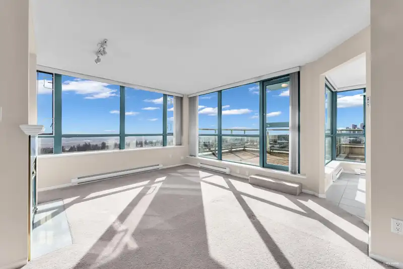 1801 6622 SOUTHOAKS CRESCENT - photo 3 of 29