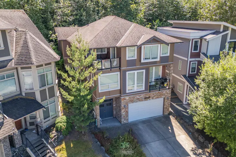 47202 SKYLINE DRIVE - photo 4 of 25