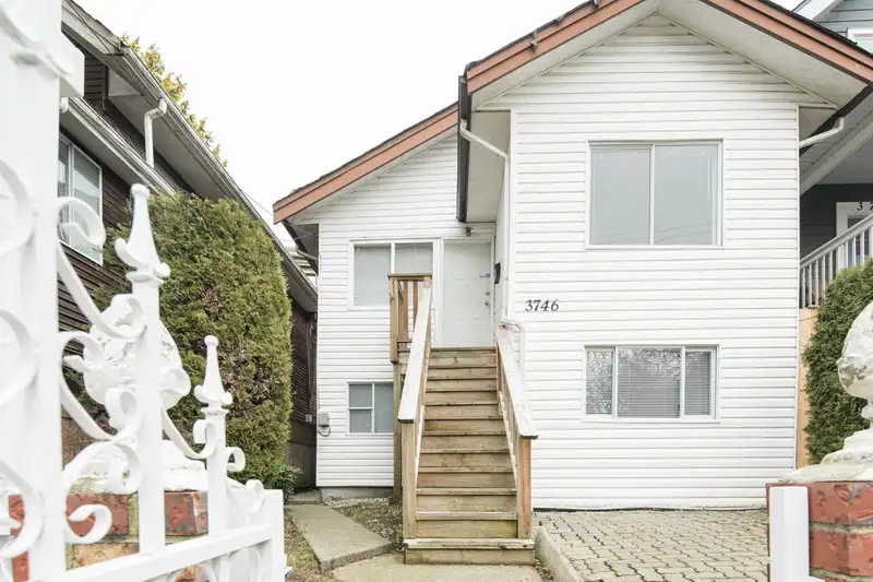 3746 INVERNESS STREET - photo 1 of 39