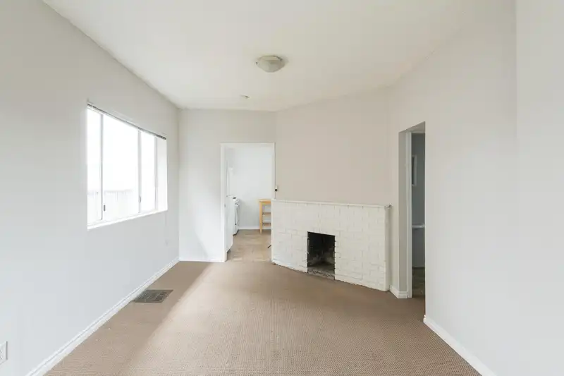 3746 INVERNESS STREET - photo 3 of 39