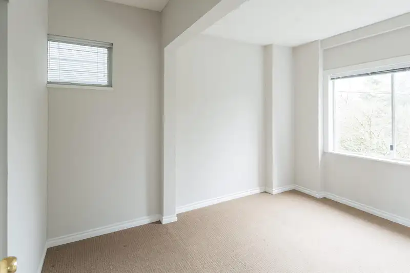 3746 INVERNESS STREET - photo 4 of 39