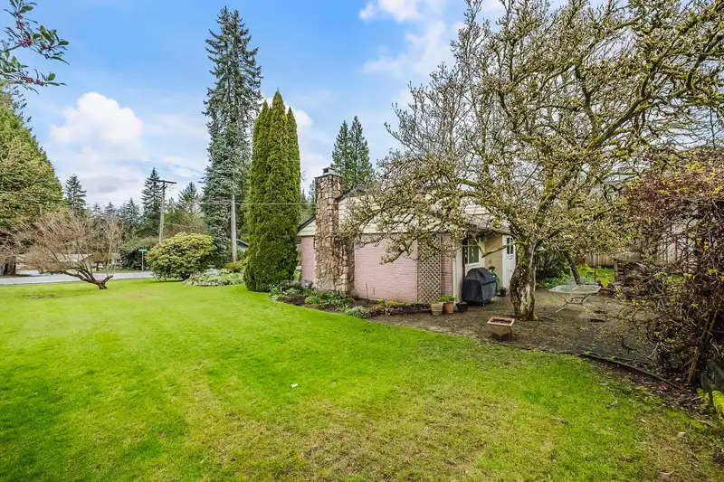 1316 HARBOUR DRIVE - photo 4 of 32