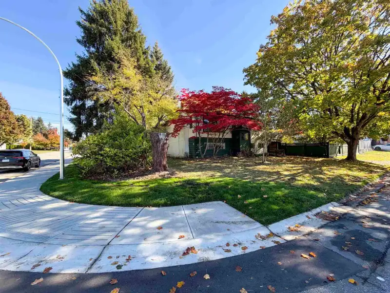 8930 113A STREET - photo 1 of 21