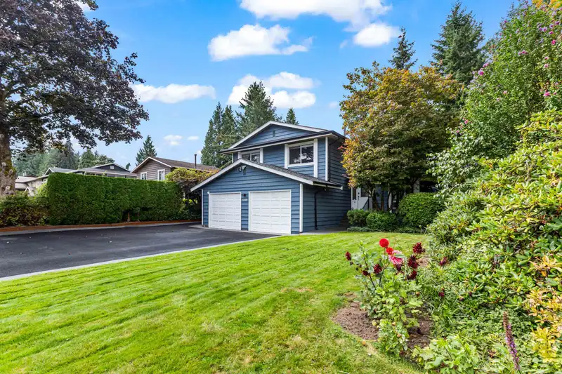 12489 SKILLEN STREET - photo 2 of 40