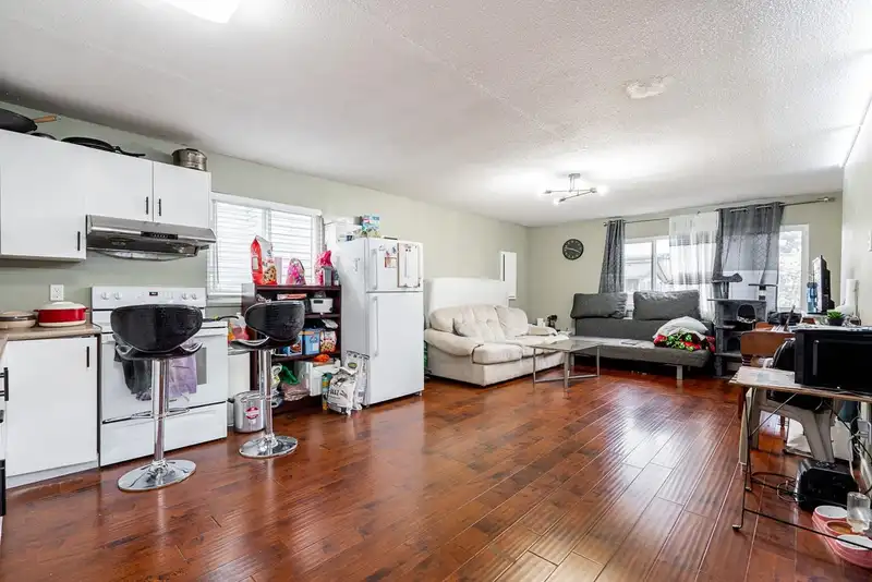 12490 114 AVENUE - photo 3 of 28