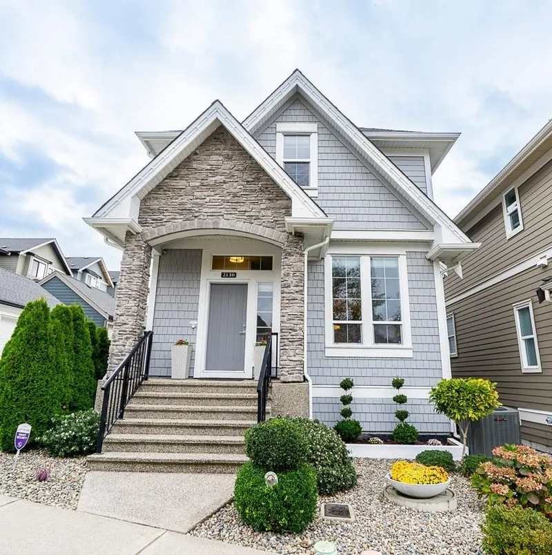 2136 164A STREET - photo 2 of 25