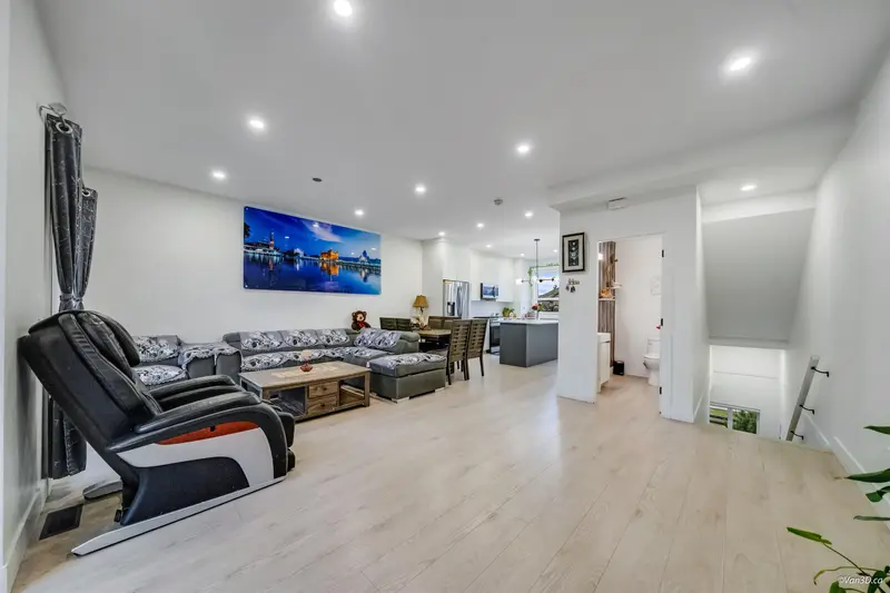 33 6138 128 STREET - photo 3 of 25